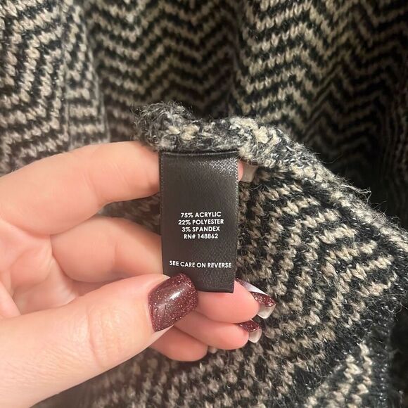 ✨Torrid Chevron Pattern Draped Sz 4X Cardigan✨ - Picture 8 of 9